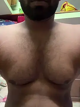 Snapshot of Handsomehunk_4U chatting on February 24, 5:00 am Handsomehunk 4U online show from February 24, 5:00 am