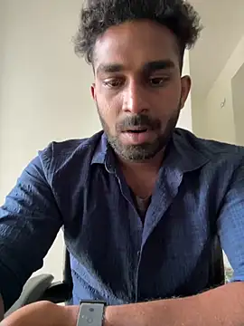 Snapshot of Handsomehunk_4U chatting on September 24, 6:17 am Handsomehunk 4U online show from September 24, 6:17 am