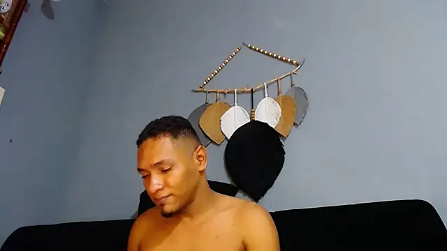 Grandeygruesa1 online show from January 8, 5:37 pm