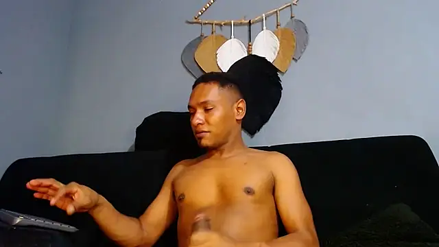 Grandeygruesa1 online show from January 8, 8:39 pm