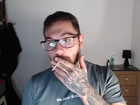 clark r online show from March 4, 1:00 am