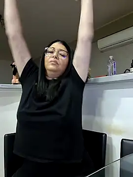 Snapshot of Milf_Abigail chatting on February 7, 2:08 am Milf Abigail online show from February 7, 2:08 am