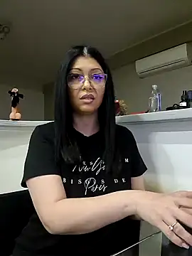 Snapshot of Milf_Abigail chatting on February 9, 3:53 am Milf Abigail online show from February 9, 3:53 am