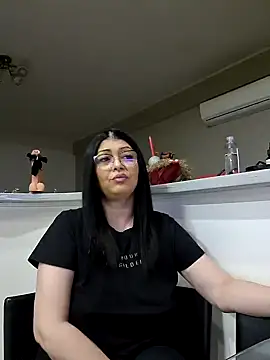 Snapshot of Milf_Abigail chatting on February 10, 2:41 am Milf Abigail online show from February 10, 2:41 am