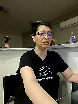 Snapshot of Milf_Abigail chatting on February 14, 4:31 pm Milf Abigail online show from February 14, 4:31 pm