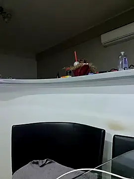 Snapshot of Milf_Abigail chatting on February 14, 11:09 pm Milf Abigail online show from February 14, 11:09 pm