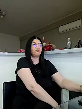 Snapshot of Milf_Abigail chatting on February 27, 5:45 am Milf Abigail online show from February 27, 5:45 am