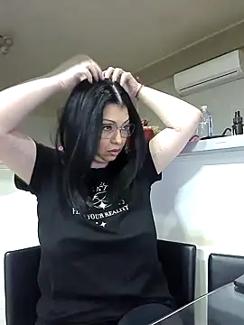 Snapshot of Milf_Abigail chatting on March 2, 12:20 am Milf Abigail online show from March 2, 12:20 am