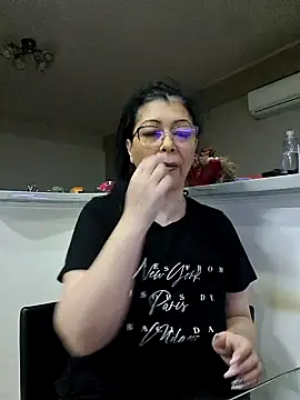 Snapshot of Milf_Abigail chatting on March 2, 11:09 pm Milf Abigail online show from March 2, 11:09 pm