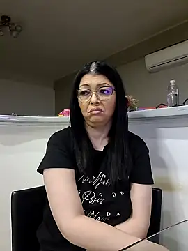 Snapshot of Milf_Abigail chatting on March 6, 2:41 am Milf Abigail online show from March 6, 2:41 am