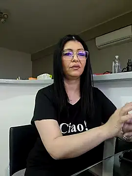 Snapshot of Milf_Abigail chatting on March 15, 4:57 am Milf Abigail online show from March 15, 4:57 am