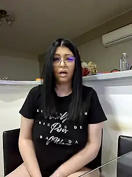 Snapshot of Milf_Abigail chatting on March 16, 1:17 am Milf Abigail online show from March 16, 1:17 am