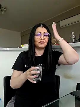 Snapshot of Milf_Abigail chatting on March 18, 6:57 am Milf Abigail online show from March 18, 6:57 am