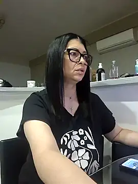 Snapshot of Milf_Abigail chatting on September 23, 11:08 pm Milf Abigail online show from September 23, 11:08 pm