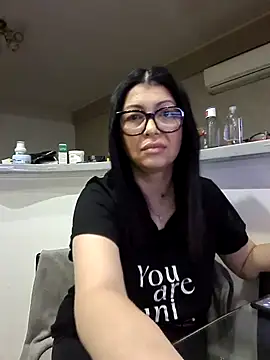 Snapshot of Milf_Abigail chatting on October 8, 1:03 am Milf Abigail online show from October 8, 1:03 am