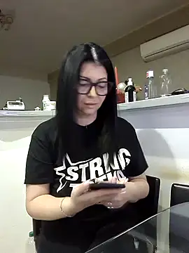 Snapshot of Milf_Abigail chatting on November 19, 1:49 am Milf Abigail online show from November 19, 1:49 am