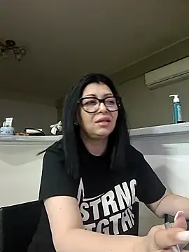 Milf Abigail online show from February 17, 3:25 am