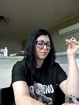 Milf Abigail online show from March 26, 3:01 am