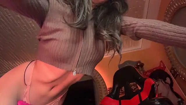 Snapshot of ORLA86 chatting on February 22, 2:28 am ORLA86 online show from February 22, 2:28 am