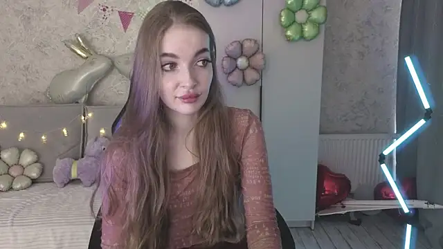 LissaCain online show from April 2, 7:50 am