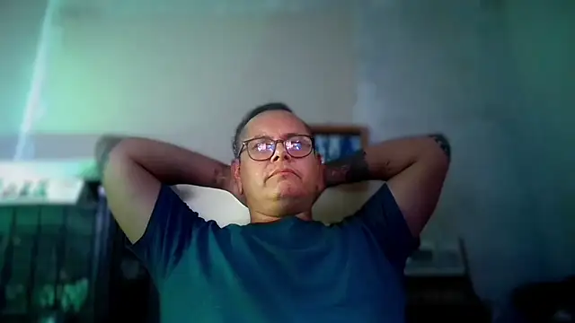 AlanDickson online show from April 11, 12:20 pm