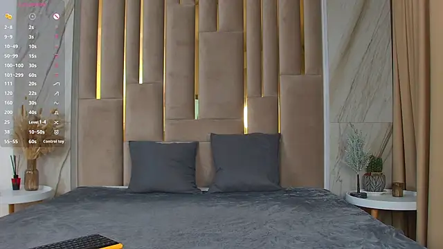 Gabriella Wils online show from April 14, 7:14 am