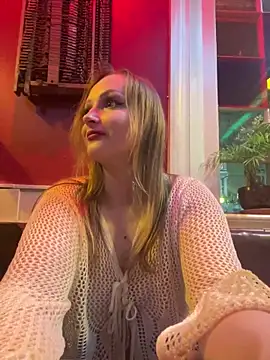 Snapshot of LadyTatiana_Madam chatting on March 2, 1:05 pm LadyTatiana Madam online show from March 2, 1:05 pm