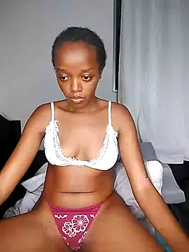 Bella kiki online show from January 5, 8:21 pm