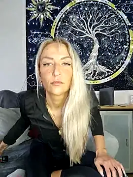 SexxyLiviaa online show from March 12, 8:08 am