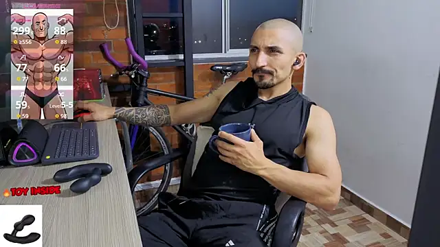 Marck Muscle online show from June 2, 11:29 pm