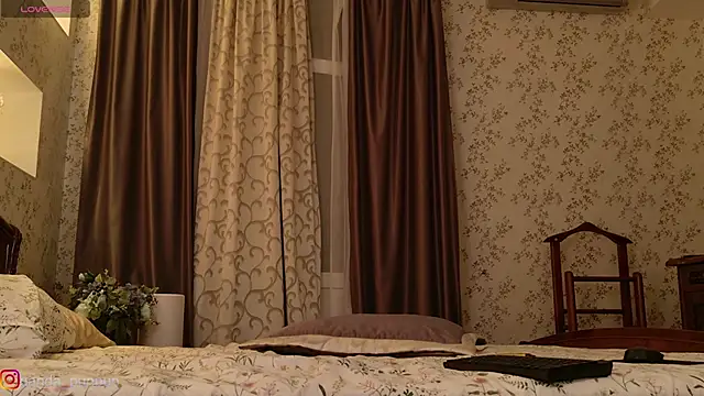 Neko Kimiko online show from January 19, 4:04 pm