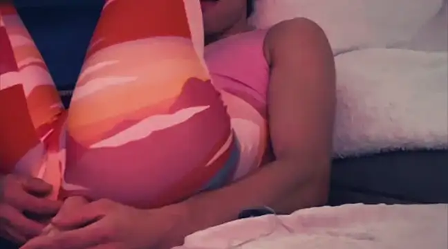 Snapshot of BodyandlegginLover chatting on January 24, 11:48 am BodyandlegginLover online show from January 24, 11:48 am