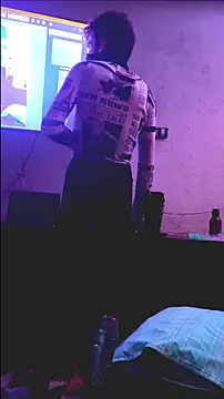 Snapshot of BodyandlegginLover chatting on October 4, 8:34 am BodyandlegginLover online show from October 4, 8:34 am