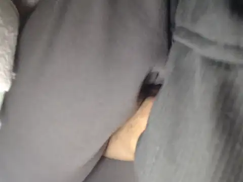 Snapshot of IMAGatMARK chatting on February 7, 9:29 pm IMAGatMARK online show from February 7, 9:29 pm