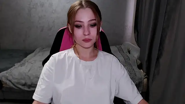 Tessa Walker online show from July 30, 9:41 am