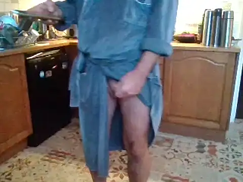 Snapshot of jakjak106 chatting on December 3, 8:16 am jakjak106 online show from December 3, 8:16 am