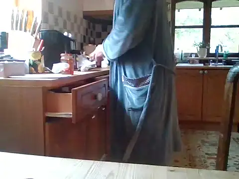 Snapshot of jakjak106 chatting on October 12, 9:08 am jakjak106 online show from October 12, 9:08 am