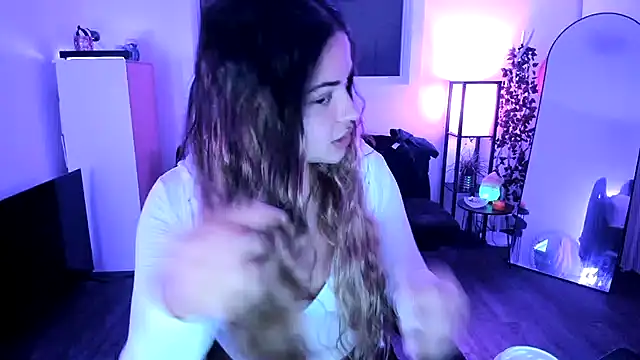 Snapshot of MelSaunders chatting on November 21, 4:55 am MelSaunders online show from November 21, 4:55 am