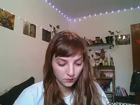 Snapshot of SweetyBabyDemon chatting on December 23, 1:35 pm SweetyBabyDemon online show from December 23, 1:35 pm