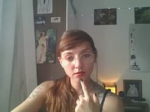 Snapshot of SweetyBabyDemon chatting on December 23, 5:54 pm SweetyBabyDemon online show from December 23, 5:54 pm