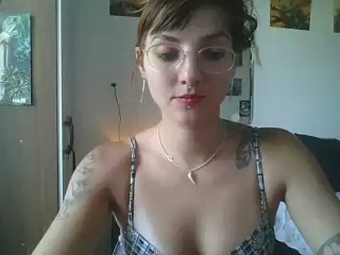 Snapshot of SweetyBabyDemon chatting on January 12, 5:33 pm SweetyBabyDemon online show from January 12, 5:33 pm