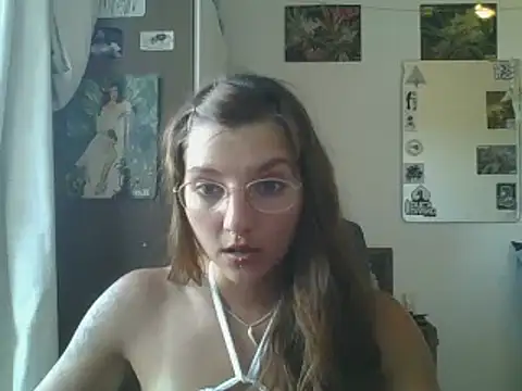 Snapshot of SweetyBabyDemon chatting on March 6, 8:05 pm SweetyBabyDemon online show from March 6, 8:05 pm