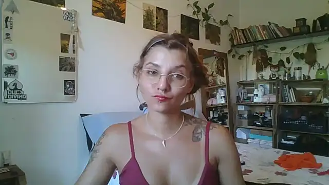 Snapshot of SweetyBabyDemon chatting on March 8, 8:14 pm SweetyBabyDemon online show from March 8, 8:14 pm