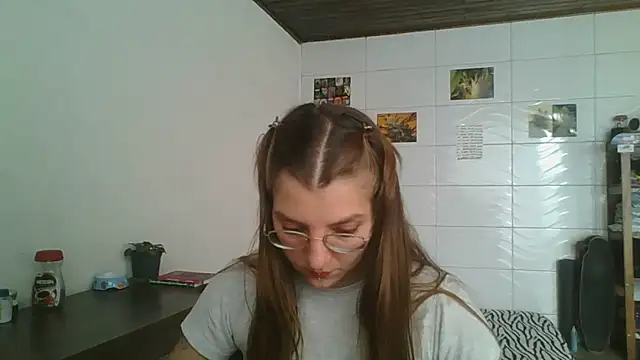 SweetyBabyDemon online show from November 30, 1:37 pm