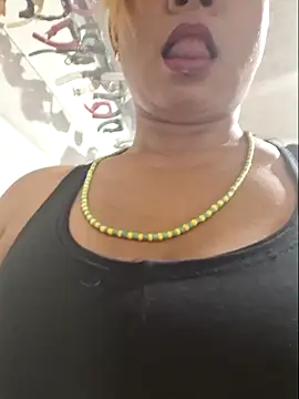 gatadeojosclaros online show from April 5, 2:53 am