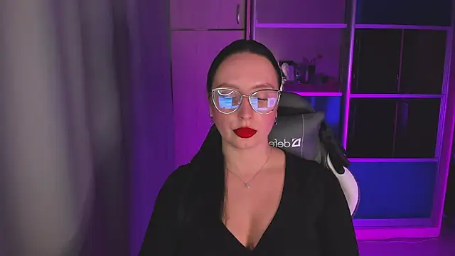 Christy Calypso online show from April 8, 4:07 pm