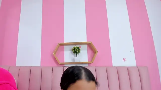 ISABELLA 020 online show from March 7, 12:46 pm