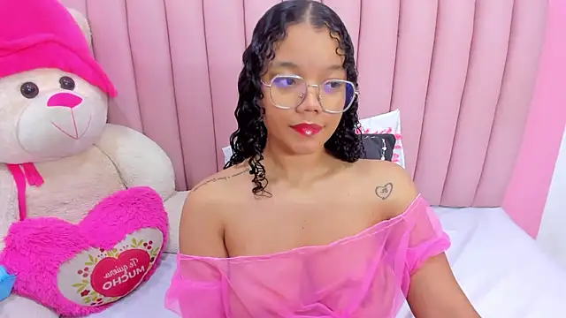 ISABELLA 020 online show from March 11, 12:22 pm