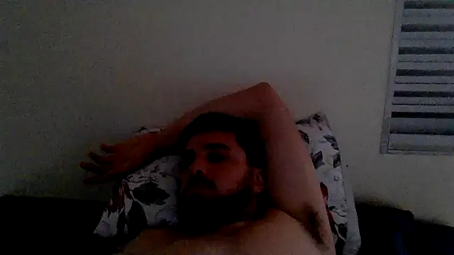 Snapshot of Dat1994 chatting on November 11, 11:32 am Dat1994 online show from November 11, 11:32 am