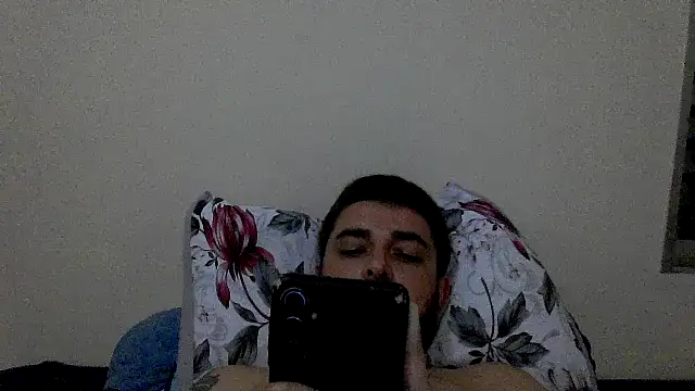 Snapshot of Dat1994 chatting on November 13, 8:08 pm Dat1994 online show from November 13, 8:08 pm